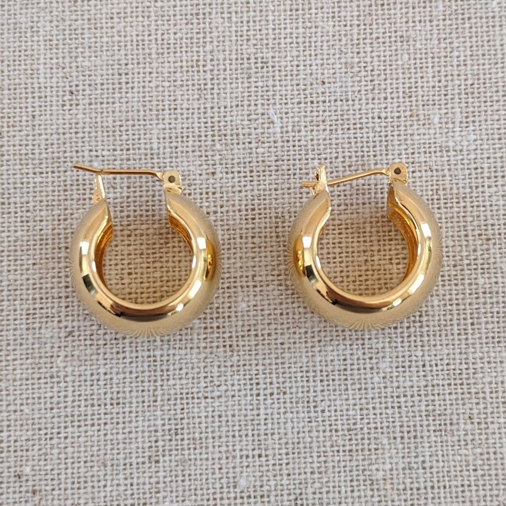 Trifari Gold Tone Hoop Earrings
